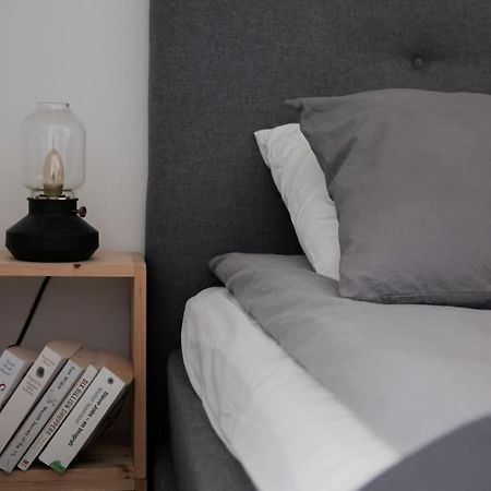 반타 Cozy Penthouse Loft - Near The Airport 아파트 외부 사진