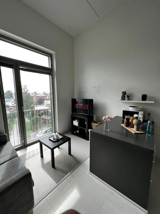 반타 Cozy Penthouse Loft - Near The Airport 아파트 외부 사진