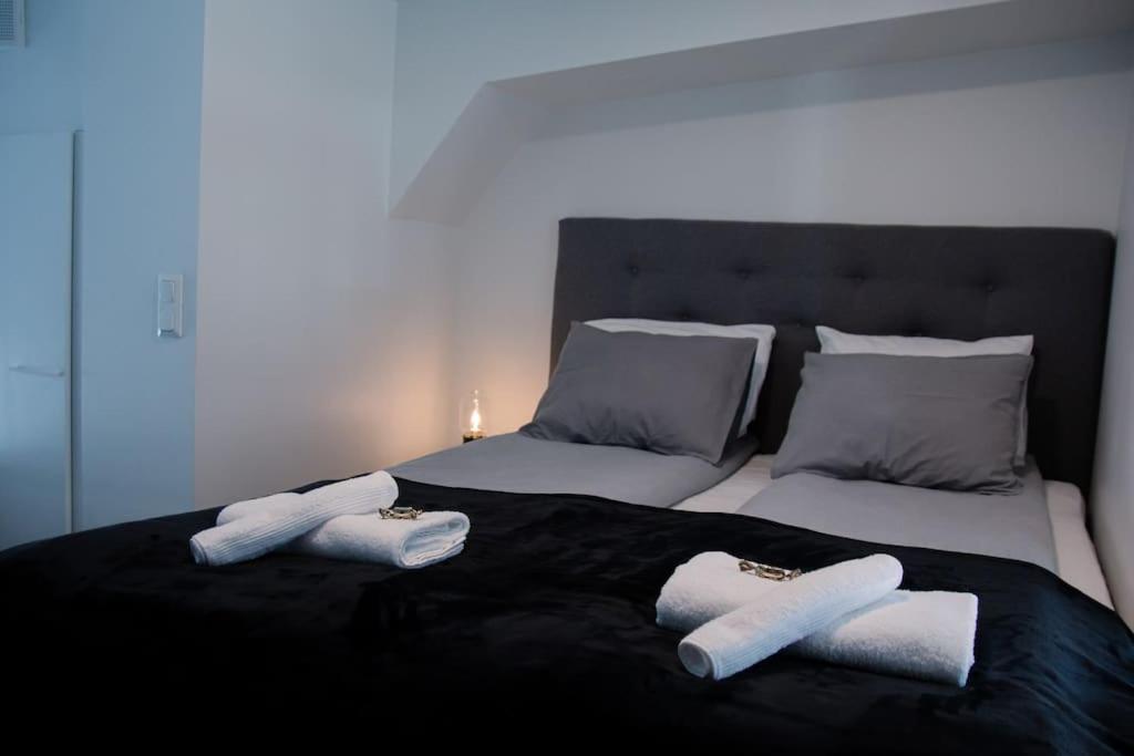 반타 Cozy Penthouse Loft - Near The Airport 아파트 외부 사진