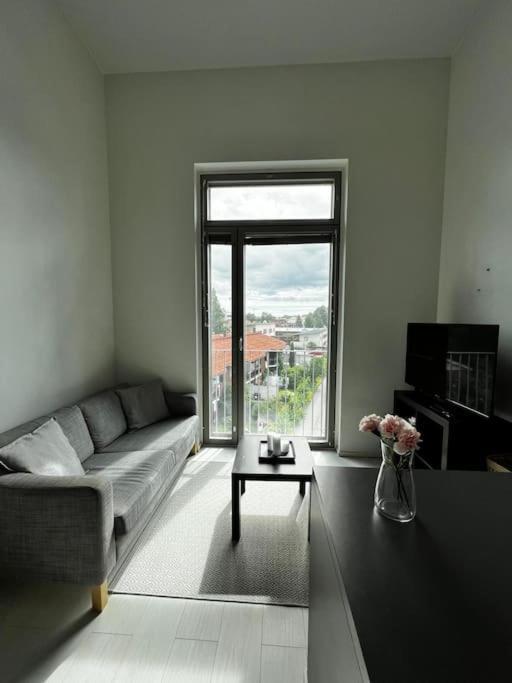 반타 Cozy Penthouse Loft - Near The Airport 아파트 외부 사진